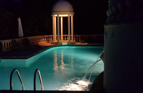 Cambayrac Villa | Beautiful Château with Private Pool near Cahors
