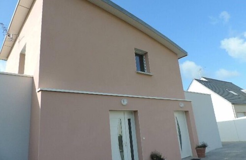 Saint-Marine Villa | Beautiful contemporary villa with garden.