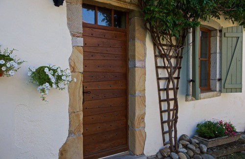 Susmiou Cottage | Beautiful countryside, 5 min walk from all amenities