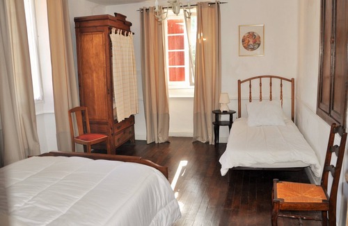 Osserain-Rivareyte House | Beautiful Farmhouse With Swimming Pool, Close To River And Medieval Village