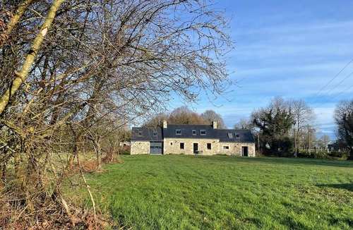 Saint-Gilles-les-Bois House | Beautiful stoned house at 18km from the seaside