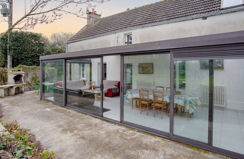 Saint-Lo-d'Ourville House | Beautiful private villa for 10 people with WIFI, TV, patio and pets allowed