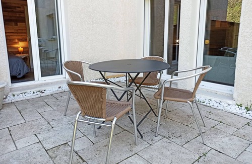 Saint-Martin-d'Uriage Apartment | Beautiful apartment, 3 bedrooms, garage, garden