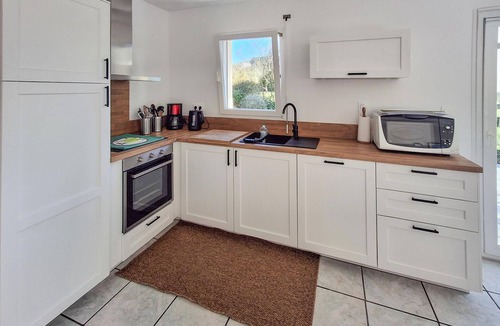 Plouguerneau House | Beautiful home in Plouguerneau with WiFi