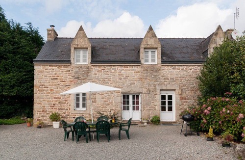 Querrien House | Beautiful HOUSE in a quiet area *—Ocean: 20 min—Quimperlé-Le Faouet: 10 km—with a SPECIAL OFFER