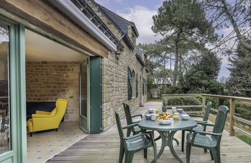 Saint-Philibert House | Beautiful private villa for 6 guests with WIFI, TV and terrace