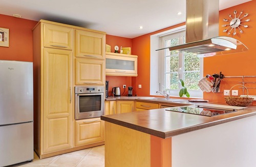 Le Vretot House | Beautiful private villa for 5 guests with WIFI, TV, patio and pets allowed