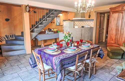 Blassac House | Beautiful private villa for 6 guests with WIFI, TV, terrace and pets allowed