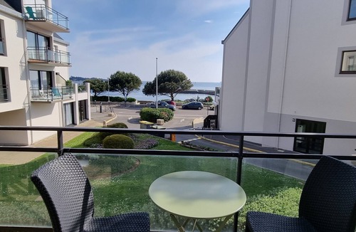 Concarneau Apartment | Beautiful renovated apartment with sea view in the center of Concarneau