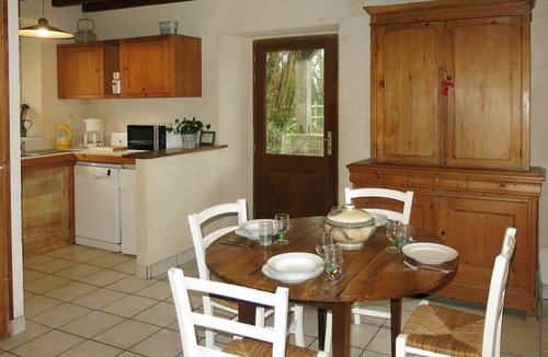 Sainte-Marie-du-Mont Villa | Beautiful villa for 4 people with WIFI, TV, terrace and pets allowed