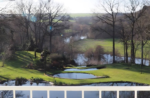 May-sur-Orne Bed & Breakfast | Bed and Breakfast 'Chambre Arum'