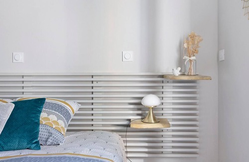 Nyoiseau Bed & Breakfast | Bed and Breakfast 'Le Relais Des Hirondelles-Le Cèdre' with Wi-Fi