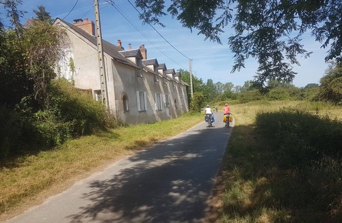 Poilly-lez-Gien Bed & Breakfast | Bed and Breakfast: Cycling in the Loire Valley
