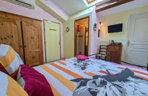 Mostuejouls Bed & Breakfast | Bed and Breakfast 'Chambres D'hôtes - Endurme' with Mountain View, Wi-Fi and Air Conditioning