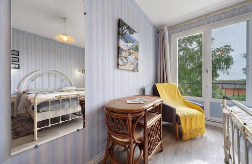 Plouider Bed & Breakfast | Bed and Breakfast 'Chambres D'hôtes De Kersehen Bleue' with Shared Garden, Balcony and Wi-Fi