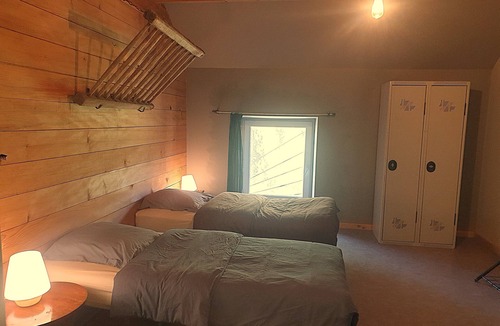 Allouis Bed & Breakfast | Bed and Breakfast 'Chambre 1'