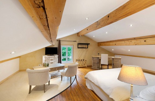 Thiviers Bed & Breakfast | Bed and Breakfast “Domaine de la Sablière” with Shared Terrace, Wi-Fi, and Air Conditioning