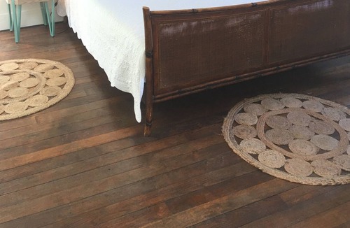 Saint-Fargeau House | bed and breakfast with swimming pool, "the suite"