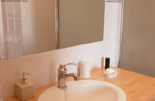Uzeste House | Bed and Breakfast with swimming pool in the heart of a park