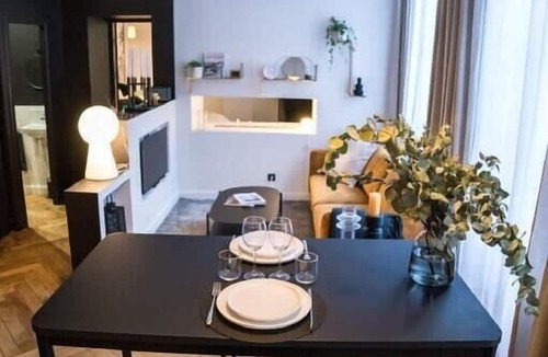 Saint-Etienne Apartment | Beige hospitalité - ꧁༺ 𝓢𝓲𝓶𝓸𝓷𝓮 ༻꧂ hypercentre ultra haut de gamme