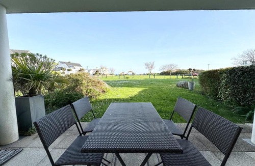 Larmor-Plage Apartment | Bel appartement face à la mer Terrasse et jardin