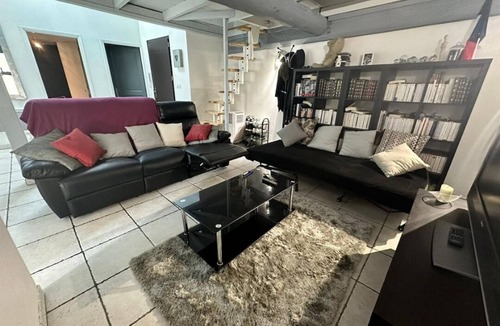 Sain-Bel Apartment | Bel Appartement Spacieux Proche Gare-site Formation Perolliere Ouest Lyonnais