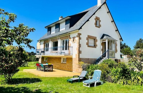 Tregastel House | Belle Maison Bretonne 10 Couchages Entièrement Équipée