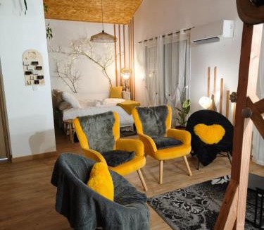 Ychoux House | Belle maison esprit loft avec terrasse, parking et jardin clos