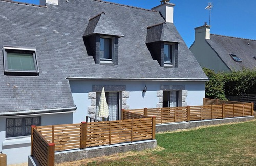 Nevez House | Belle Maison Lumineuse Avec Jardin Clos au Centre de Nevez - 500m des Commerces