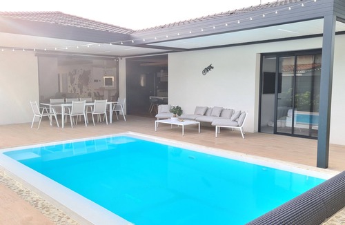 Saint-Magne Villa | Belle Villa Avec Piscine 10/12pers