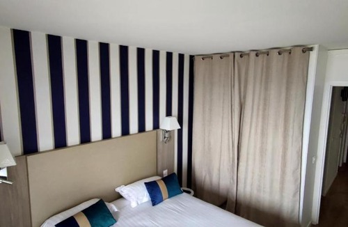 Le Grand Large Apartment | Belle Vue Mer Canet Plage accès piscine couverte et chauffée
