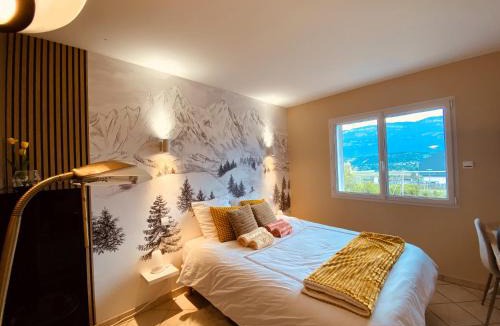 Aix-les-Bains Apartment | Bellevue T1 cozy avec piscine et panorama alpin - proche du lac