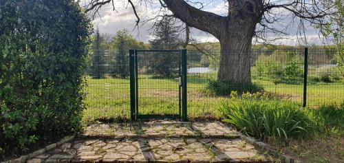Chatellerault House | Belvédère du lac, grande maison avec jardin