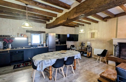 Vicq-sur-Nahon Cottage | Berry cottage: covered terrace, ping-pong, near Beauval Zoo and Valençay Castle
