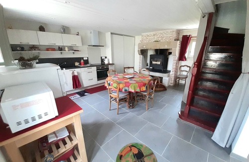 Prechac Cottage | Between Landes and Sauternes, a cosy gîte!