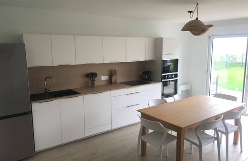 Leon House | BETWEEN PINES AND OCEANS, IDEAL FOR FRIENDS AND FAMILY