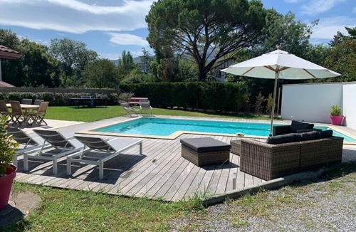 Ascain House | Big contemporary baserri with a swimming pool and a garden for up to 14 people
