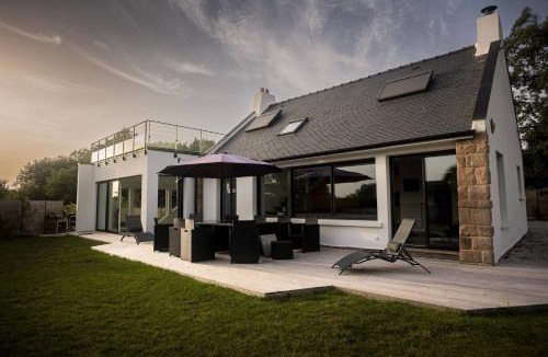 Trebeurden Villa | bihit, Cote De Granit Rose