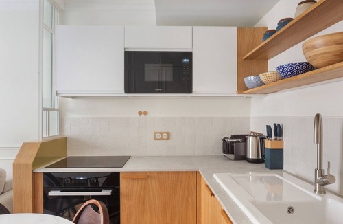 Croulebarbe Apartment | Blueground | Croulebarbe, view, nr Jardin des Plantes