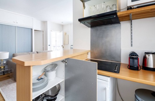 8th Arrondissement Apartment | Blueground | Madeleine, furnished, near opera