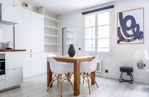 Saint-Germain-des-Pres Apartment | Blueground | Odeon, nr Notre Dame & Seine