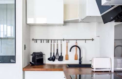Saint-Germain-des-Pres Apartment | Blueground | Odeon, nr Notre Dame & Seine