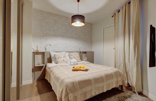 8th Arrondissement Apartment | BnBNova - Arc de Triomphe & Théâtre Marigny