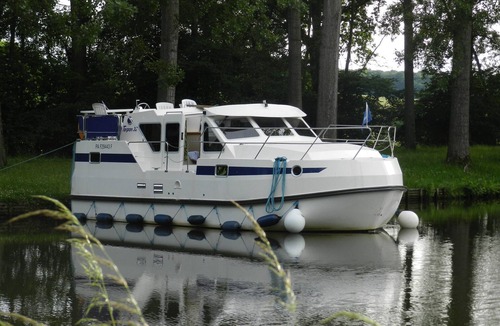 Digoin Boat Rental | Boat Digoin, 2 bedrooms, 8 persons