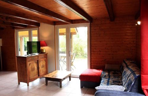 Ecromagny Ski Chalet | Bouleau - Chalet en bois dans son écrin de verdure