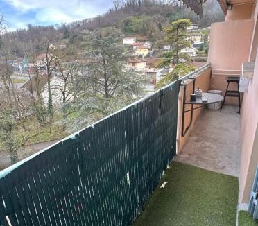 Bourgoin-Jallieu Apartment | Bourgoin T3 proche sortie de l'autoroute A43