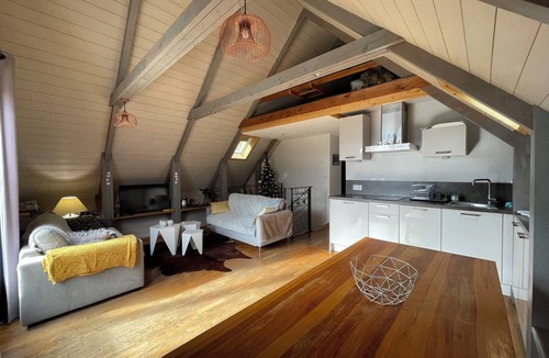 Les Angles Ski Chalet | Breathtaking views from a charming chalet