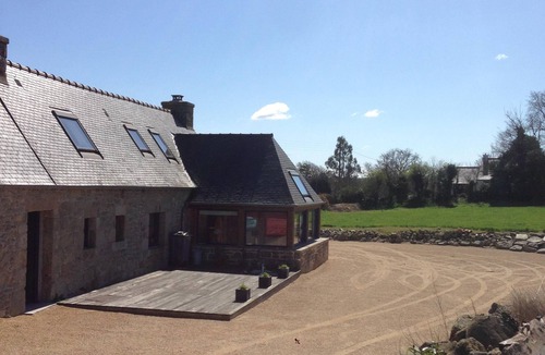 Lannion Villa | Breton farmhouse quiet, between sea and river