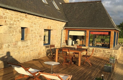 Lannion Villa | Breton farmhouse quiet, between sea and river