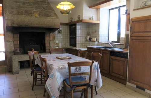 Tregastel House | Breton house with garden 50m from Ste Anne bay